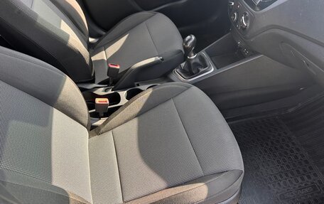 Hyundai Solaris II рестайлинг, 2018 год, 1 050 000 рублей, 8 фотография