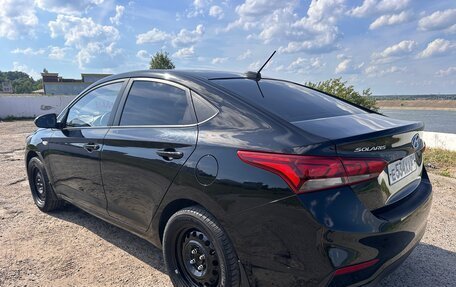 Hyundai Solaris II рестайлинг, 2018 год, 1 050 000 рублей, 5 фотография