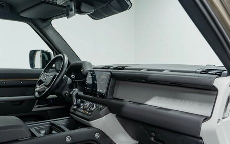 Land Rover Defender II, 2021 год, 9 300 000 рублей, 12 фотография