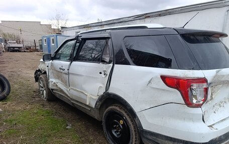 Ford Explorer VI, 2016 год, 1 599 999 рублей, 3 фотография