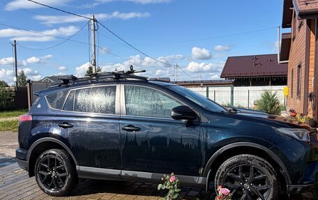Toyota RAV4, 2018 год, 1 950 000 рублей, 4 фотография