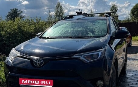 Toyota RAV4, 2018 год, 1 950 000 рублей, 2 фотография