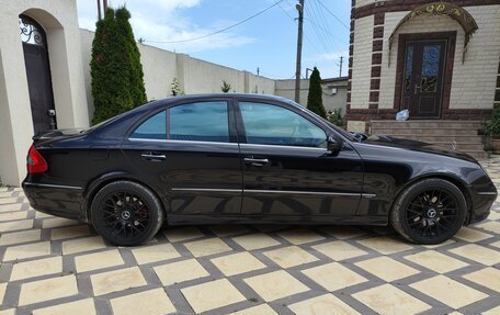 Mercedes-Benz E-Класс, 2007 год, 1 000 000 рублей, 4 фотография