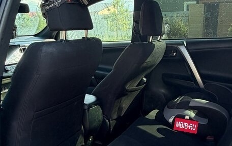 Toyota RAV4, 2018 год, 1 950 000 рублей, 8 фотография