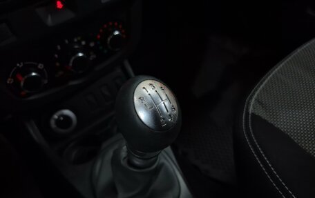 Renault Duster I рестайлинг, 2016 год, 1 000 000 рублей, 23 фотография