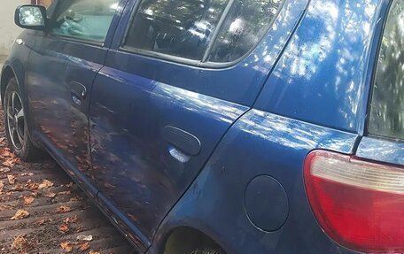 Toyota Vitz, 2000 год, 200 000 рублей, 3 фотография