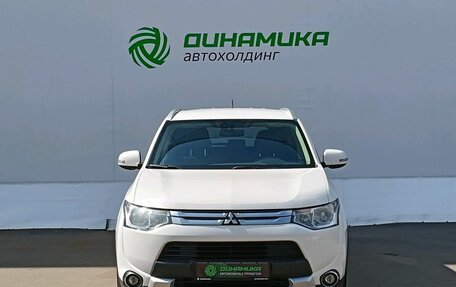 Mitsubishi Outlander III рестайлинг 3, 2014 год, 1 420 000 рублей, 2 фотография