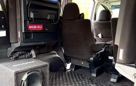 Toyota Alphard III, 2010 год, 2 500 000 рублей, 13 фотография