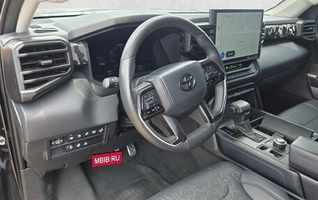 Toyota Sequoia, 2025 год, 12 133 607 рублей, 9 фотография