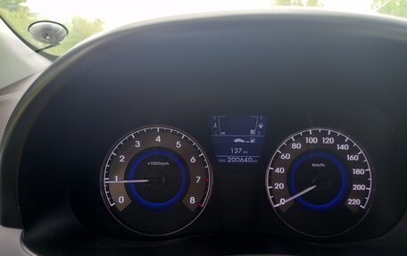 Hyundai Solaris II рестайлинг, 2011 год, 600 000 рублей, 7 фотография