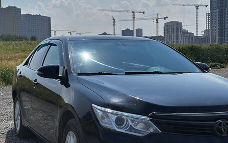 Toyota Camry, 2016 год, 2 300 000 рублей, 2 фотография