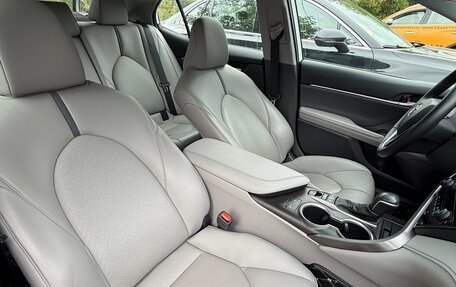 Toyota Camry, 2021 год, 3 750 000 рублей, 11 фотография