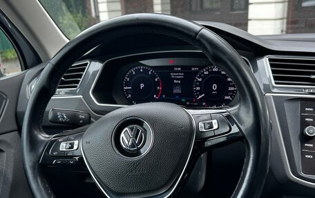 Volkswagen Tiguan II, 2017 год, 2 430 000 рублей, 18 фотография