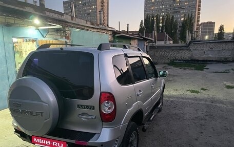 Chevrolet Niva I рестайлинг, 2011 год, 600 000 рублей, 3 фотография