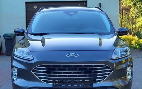 Ford Kuga III, 2022 год, 1 970 000 рублей, 2 фотография