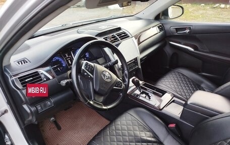 Toyota Camry, 2015 год, 1 550 000 рублей, 10 фотография