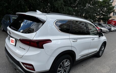Hyundai Santa Fe IV, 2018 год, 3 050 000 рублей, 6 фотография