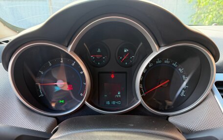 Chevrolet Cruze II, 2012 год, 645 000 рублей, 7 фотография