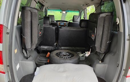Toyota Noah III, 2005 год, 950 000 рублей, 12 фотография