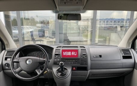 Volkswagen Caravelle T5, 2009 год, 1 539 000 рублей, 11 фотография