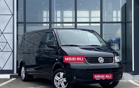 Volkswagen Caravelle T5, 2009 год, 1 539 000 рублей, 3 фотография