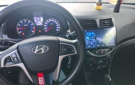 Hyundai Solaris II рестайлинг, 2016 год, 815 000 рублей, 6 фотография