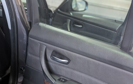 BMW 3 серия, 2005 год, 1 250 000 рублей, 32 фотография