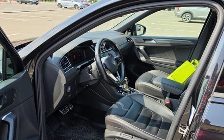 Volkswagen Tiguan II, 2021 год, 3 950 000 рублей, 13 фотография