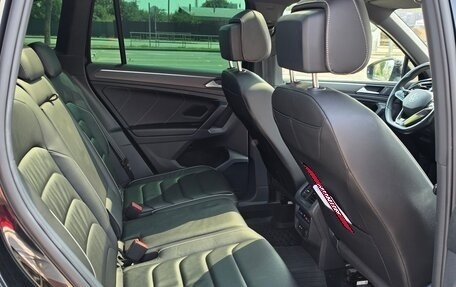 Volkswagen Tiguan II, 2021 год, 3 950 000 рублей, 10 фотография