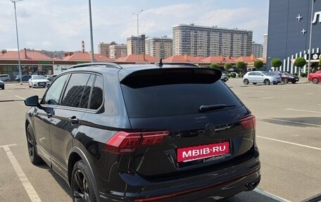 Volkswagen Tiguan II, 2021 год, 3 950 000 рублей, 4 фотография