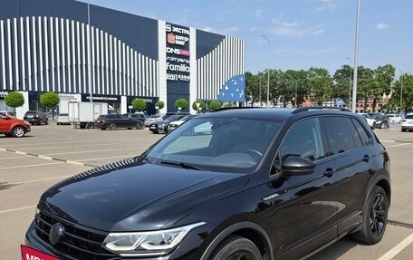 Volkswagen Tiguan II, 2021 год, 3 950 000 рублей, 3 фотография