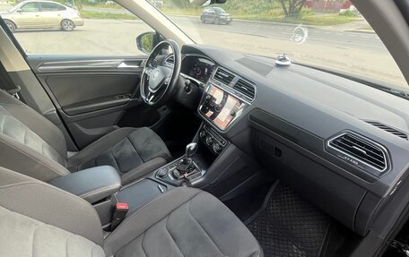 Volkswagen Tiguan II, 2018 год, 2 550 000 рублей, 9 фотография