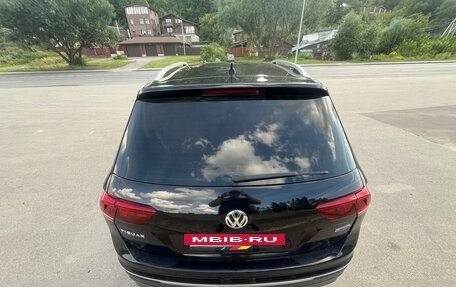 Volkswagen Tiguan II, 2018 год, 2 550 000 рублей, 5 фотография