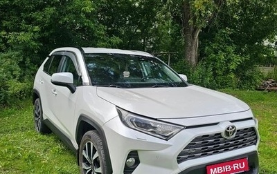 Toyota RAV4, 2021 год, 3 800 000 рублей, 1 фотография