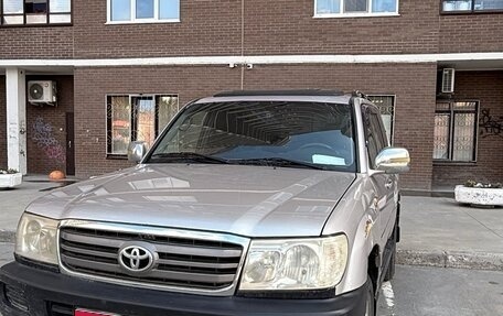 Toyota Land Cruiser 100 рестайлинг 2, 2003 год, 1 500 000 рублей, 1 фотография