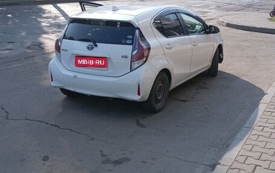 Toyota Aqua I, 2015 год, 680 000 рублей, 1 фотография