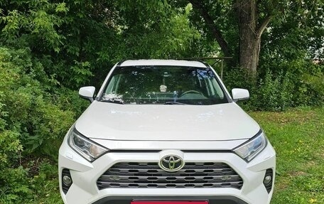 Toyota RAV4, 2021 год, 3 800 000 рублей, 7 фотография