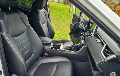 Toyota RAV4, 2021 год, 3 800 000 рублей, 20 фотография
