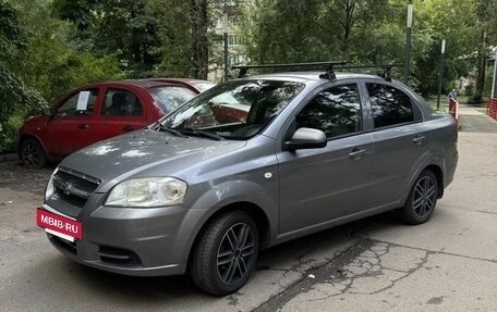 Chevrolet Aveo III, 2010 год, 300 000 рублей, 2 фотография