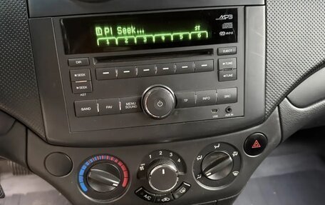 Chevrolet Aveo III, 2010 год, 300 000 рублей, 14 фотография