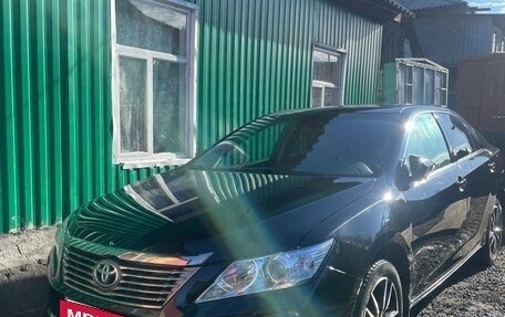 Toyota Camry, 2014 год, 1 790 000 рублей, 4 фотография