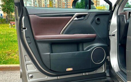 Lexus RX IV рестайлинг, 2020 год, 4 900 000 рублей, 15 фотография