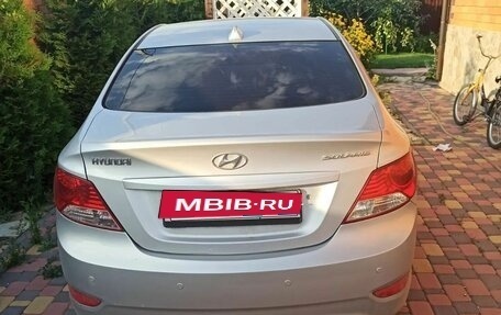 Hyundai Solaris II рестайлинг, 2014 год, 1 500 000 рублей, 2 фотография