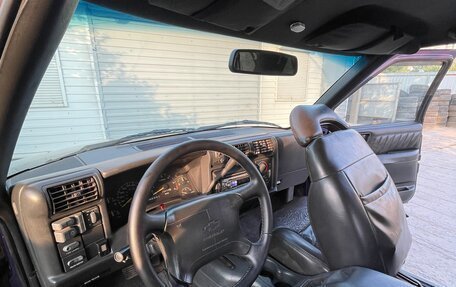 Chevrolet Blazer II рестайлинг, 1995 год, 550 000 рублей, 22 фотография
