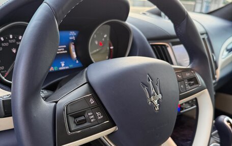 Maserati Levante I, 2018 год, 6 800 000 рублей, 13 фотография