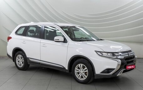 Mitsubishi Outlander III рестайлинг 3, 2019 год, 2 058 000 рублей, 1 фотография