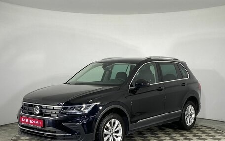 Volkswagen Tiguan II, 2021 год, 2 850 000 рублей, 1 фотография