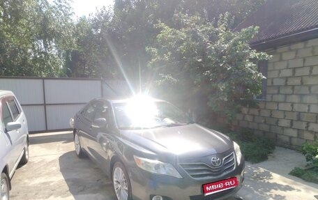 Toyota Camry, 2010 год, 1 050 000 рублей, 1 фотография