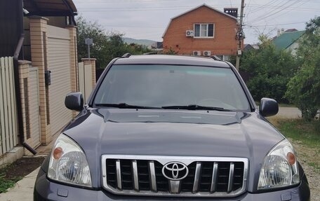 Toyota Land Cruiser Prado 120 рестайлинг, 2005 год, 2 000 000 рублей, 1 фотография