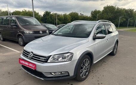 Volkswagen Passat B7, 2013 год, 1 600 000 рублей, 2 фотография